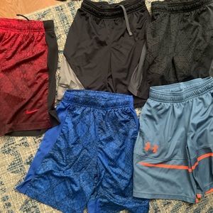 5 pair of boys size small Athletic shorts